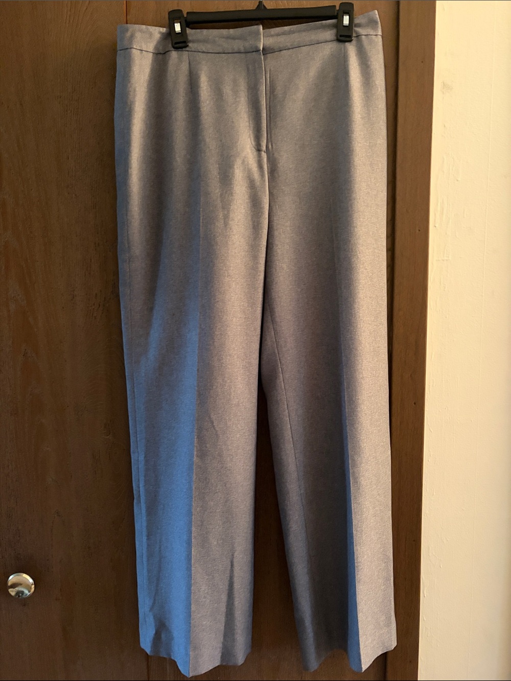 Le Suit Silver/ grey Straight-Leg Women's Dress Pants
